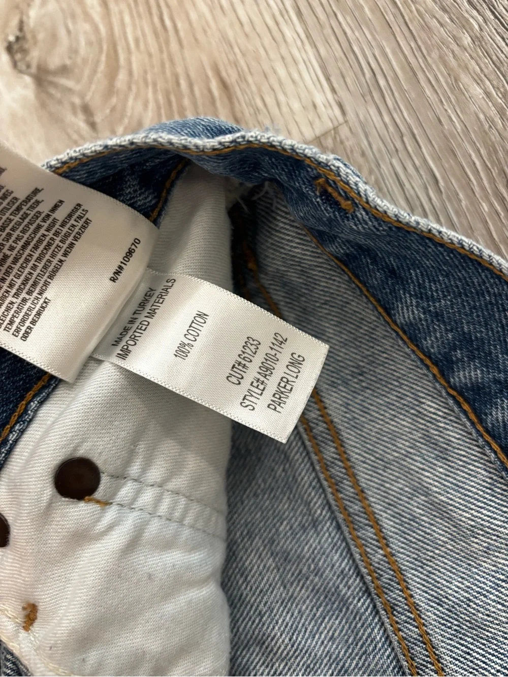 Agolde size 27